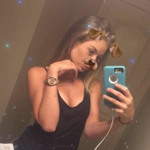 Meet your Posher, Alexis